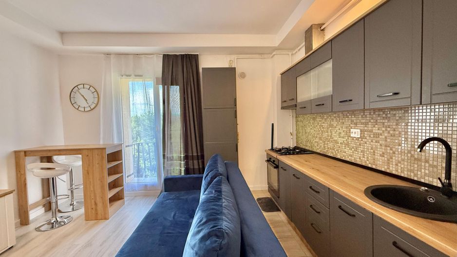 COSMOPOLIS - Apartament cu 2 camere tip studio, mobilat si utilat. - Poză 2