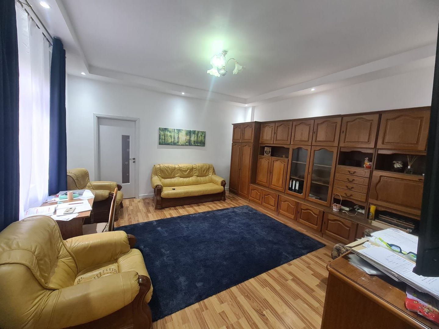 Apartament 3 camere - zona Sinaia - Poză 3