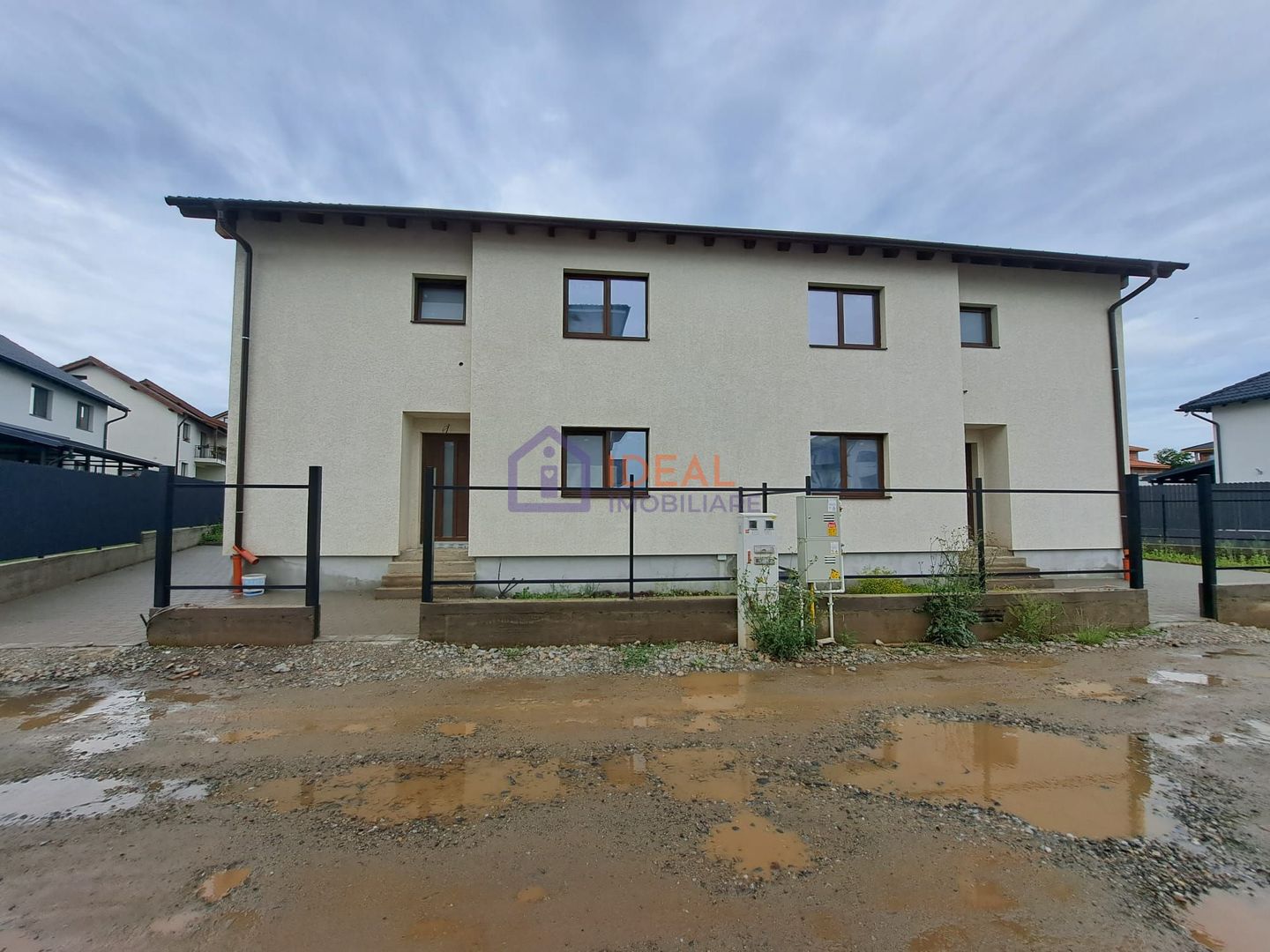 Casa Tip Duplex cu 4 camere, zona El Gringo Selimbar - Poză 2