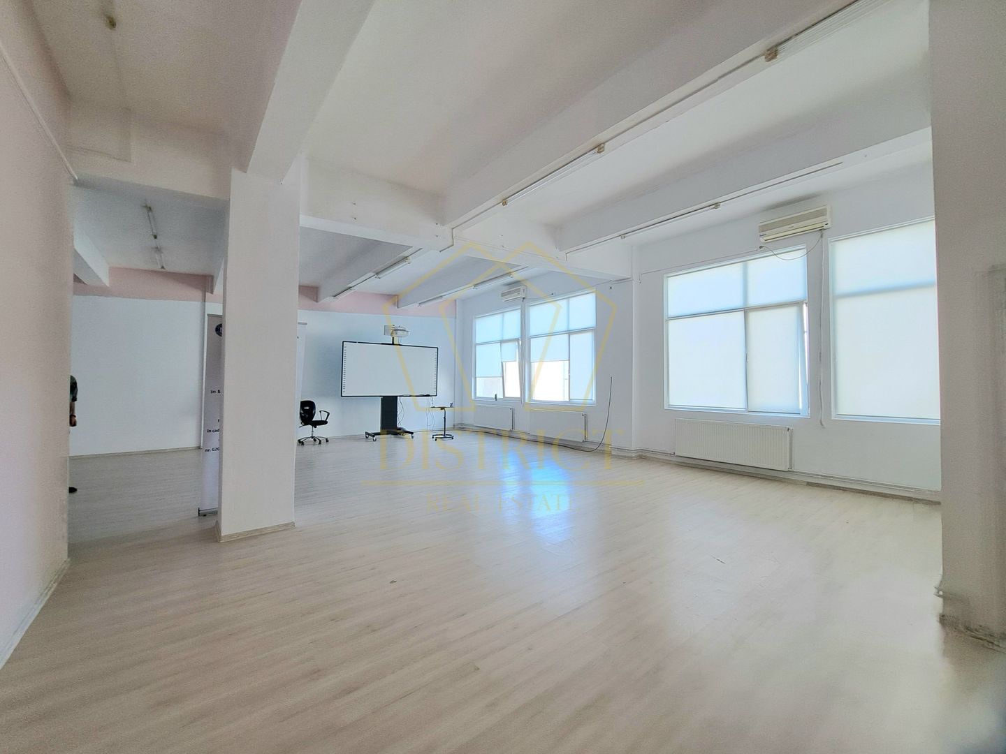 spatiu birou 1 camera open space 115 mp I Ultracentral - Poză 1