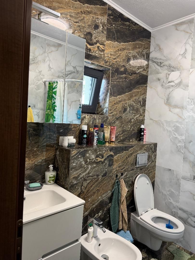 Casa noua in localitatea Carandeni - Poză 9