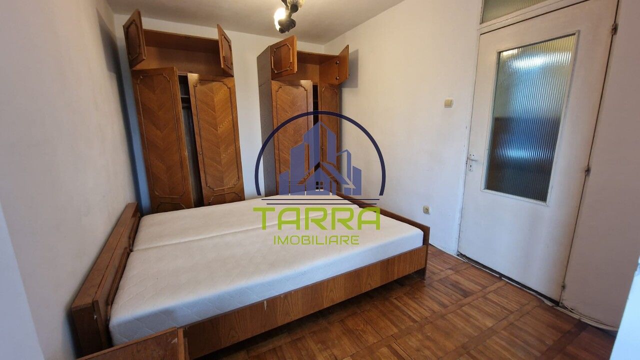 Apartament 3 camere de vazare in Alba Iulia zona Centru - Poză 12