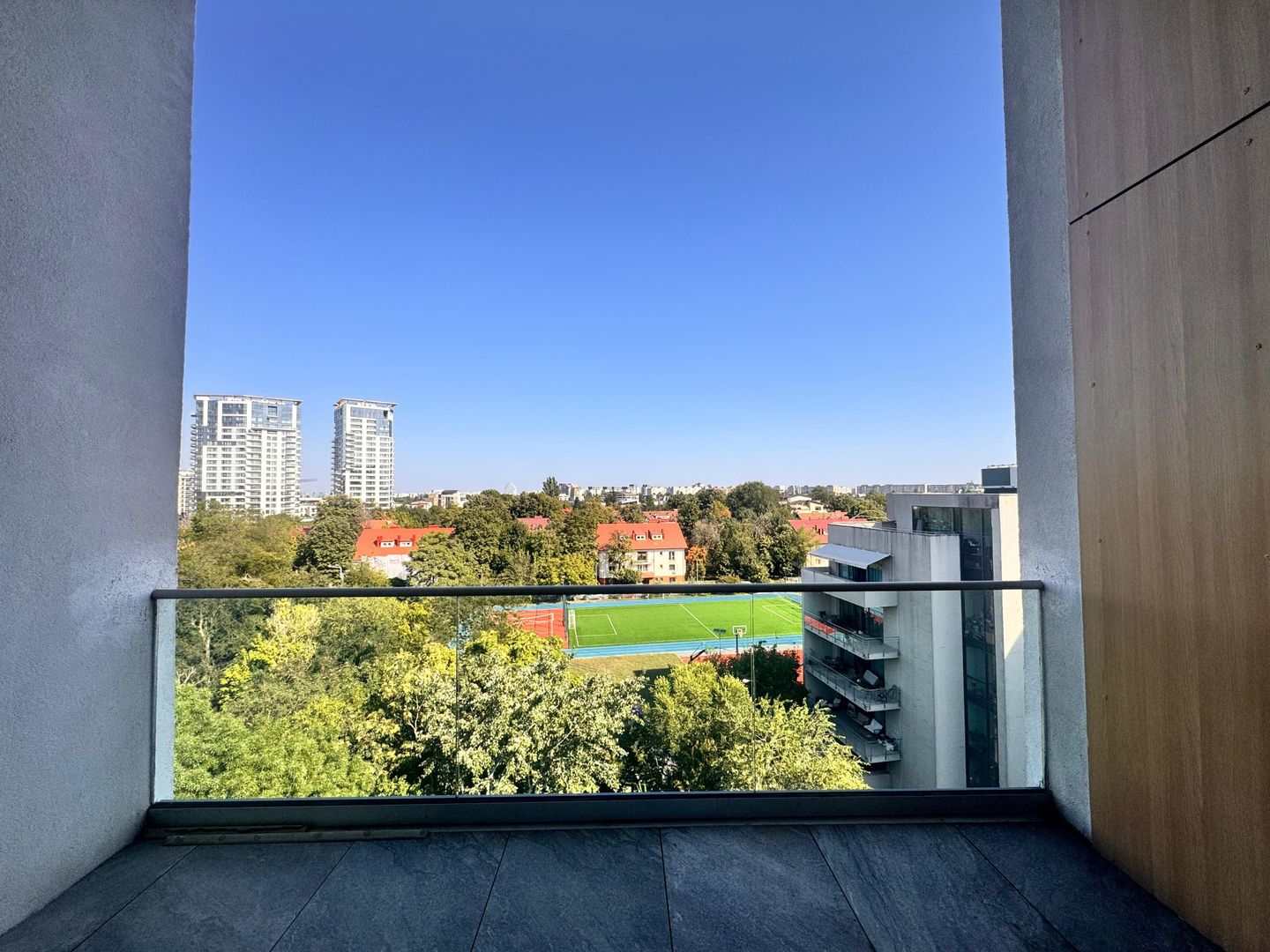 3 camere PREMIUM| 99.7 MP + 9.35 MP terasa - Poză 1