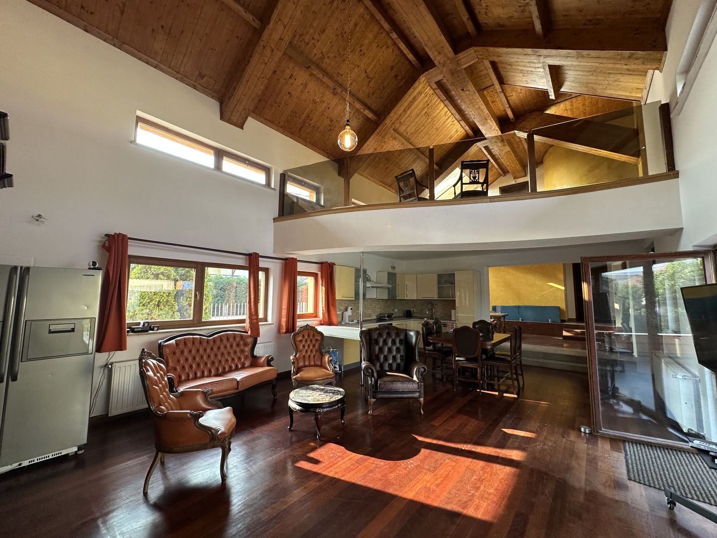 Proprietate cu piscina Dumbravita - Poză 2