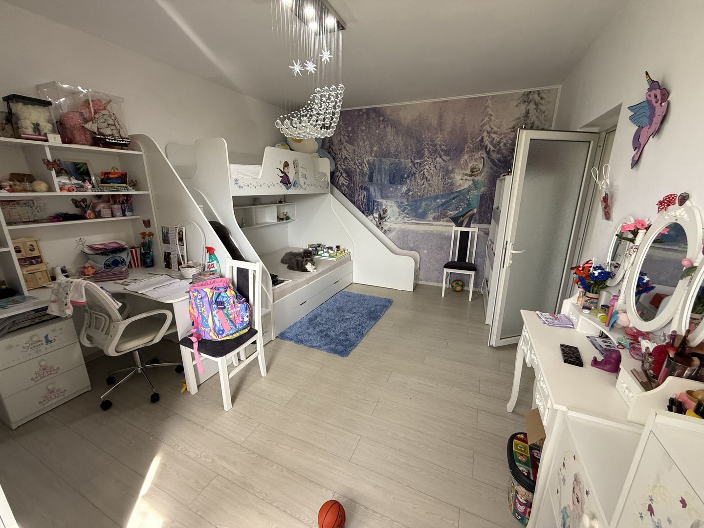 Ap 3 camere - transformat din alipirea a 2 garsoniere - 62 mp - parter - Poză 8