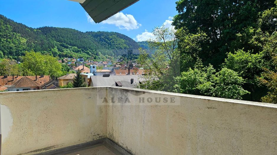 Casa deosebita cu 6 camere in  Centrul Brasovului - 210 mp - Poză 20