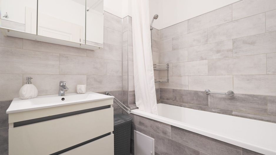 Locație exclusivistă! Apartament modern în Arad Plaza. - Poză 8