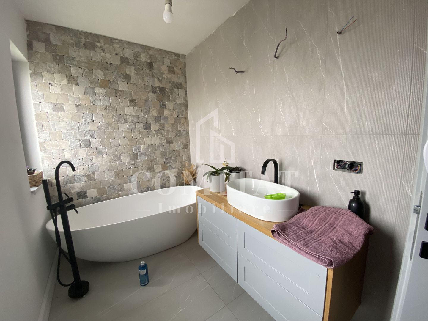 Casă individuală | Finisaje moderne | La cheie | Localitatea Dezmir - Poză 14