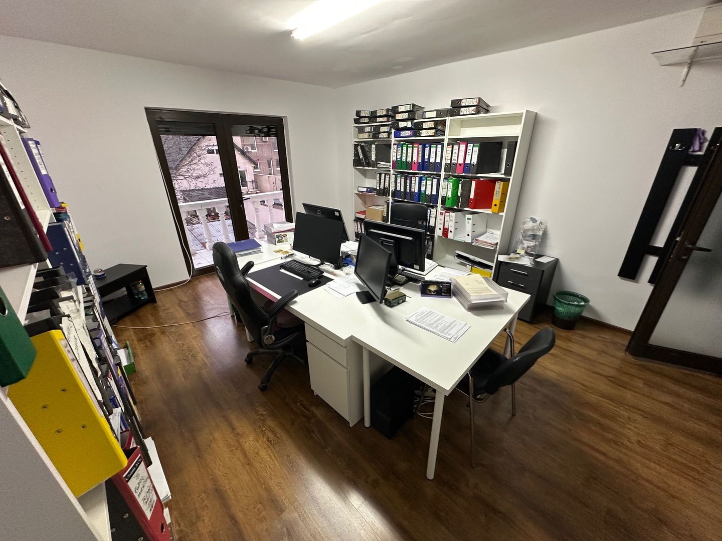 Cladire pretabila spațiu birouri/ clinica - Poză 18