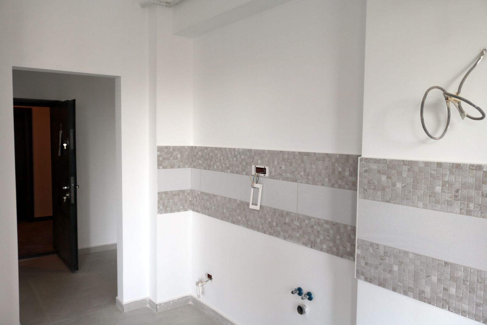 Apartament nou cu parcare - Poză 30