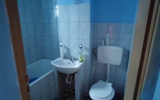 Ag BRASADAS vinde apt 3 cam etaj 3/4 CARAMIDA Solidarității. - Poză 2