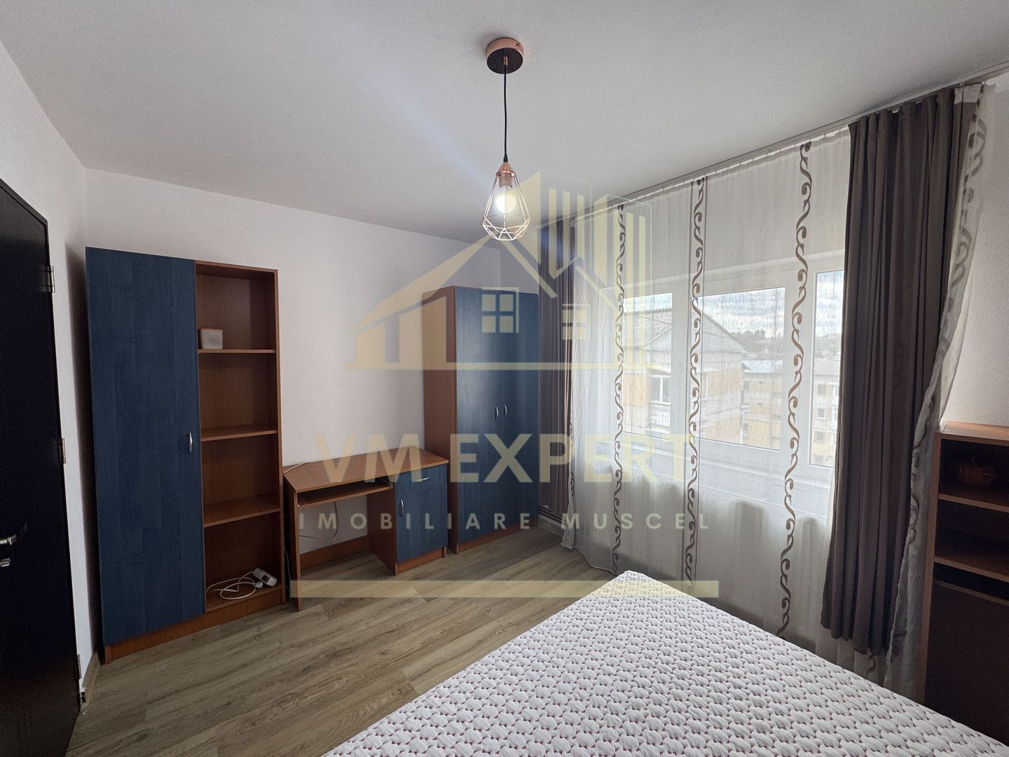 APARTAMENT 2 CAMERE ETAJ 4 VISOI - Poză 7