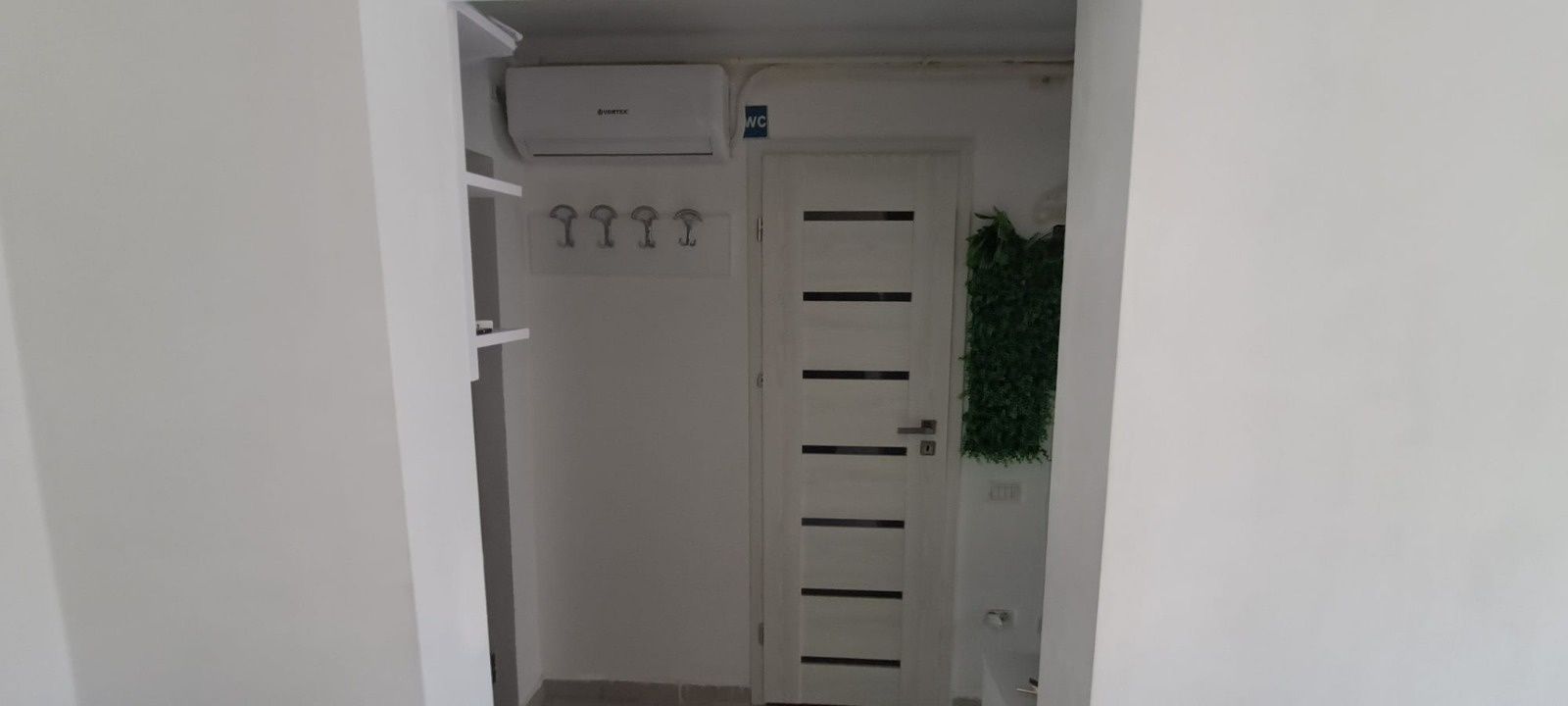 Garsoniera moderna, centrala proprie, AC, 8 min metrou - Poză 8