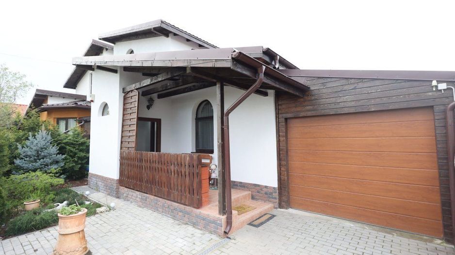 Casa 4 camere, de vanzare 138 mp utili - Poză 1