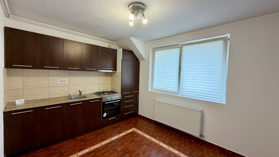 Apartament 3 camere | Cartier Toamnei Rasnov | Semimobilat - Poză 3