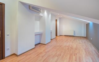 Vanzare - vila spatioasa cu gradina - Condominiu - Iancu Nicolae - Poză 27