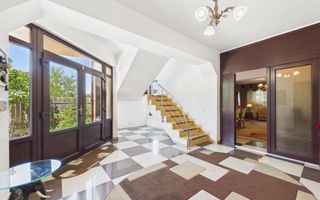 Vilă 10 camere + spațiu comercial | teren 1.300 mp | Otopeni 23 August - Poză 6