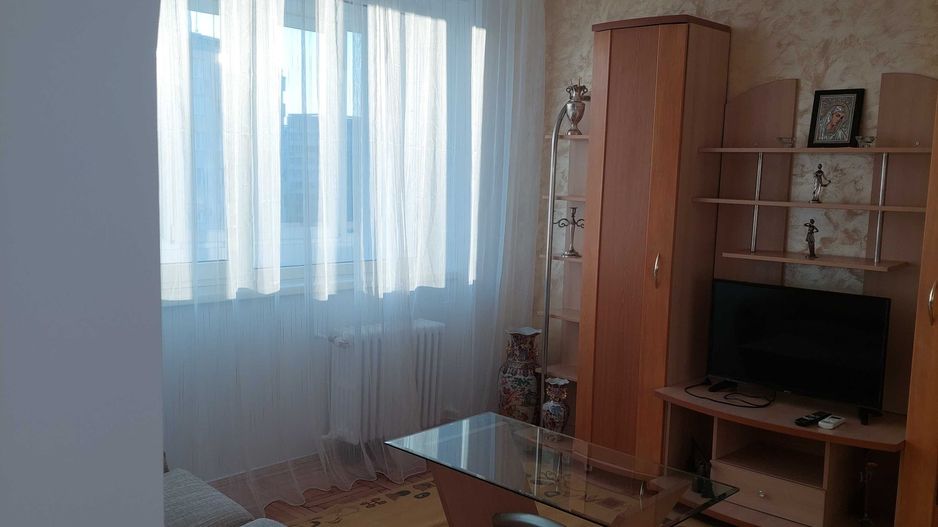Închiriez apartament 2 camere, Piața Muncii, renovat - Poză 3