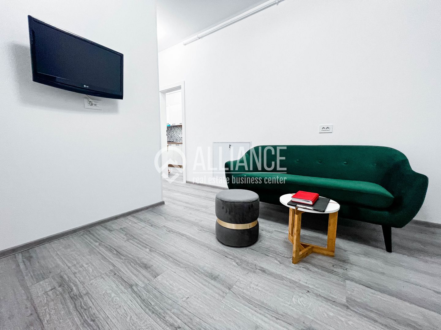 TOMIS NORD (COD 05) 2 dormitoare, vedere lac, parcare subterana - Poză 2