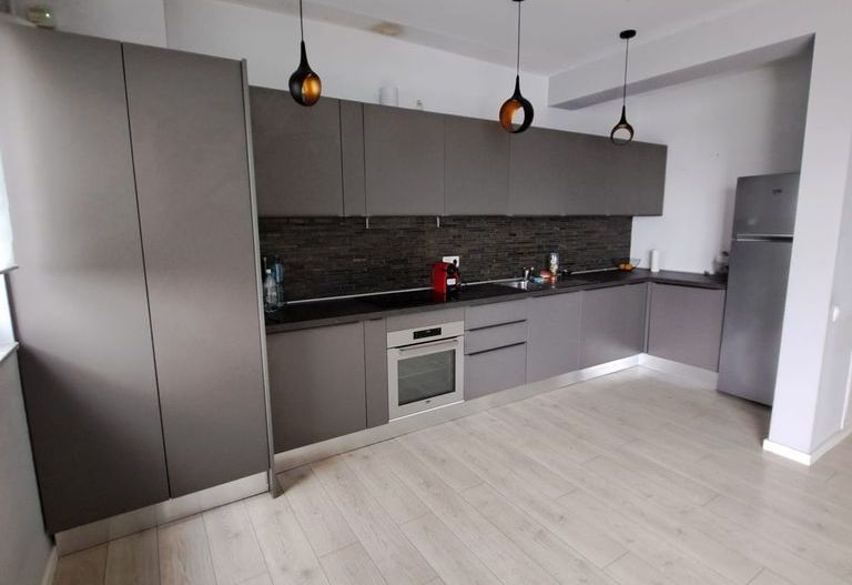 Inchiriere apartament 3 camere in Zona Pipera - Poză 2