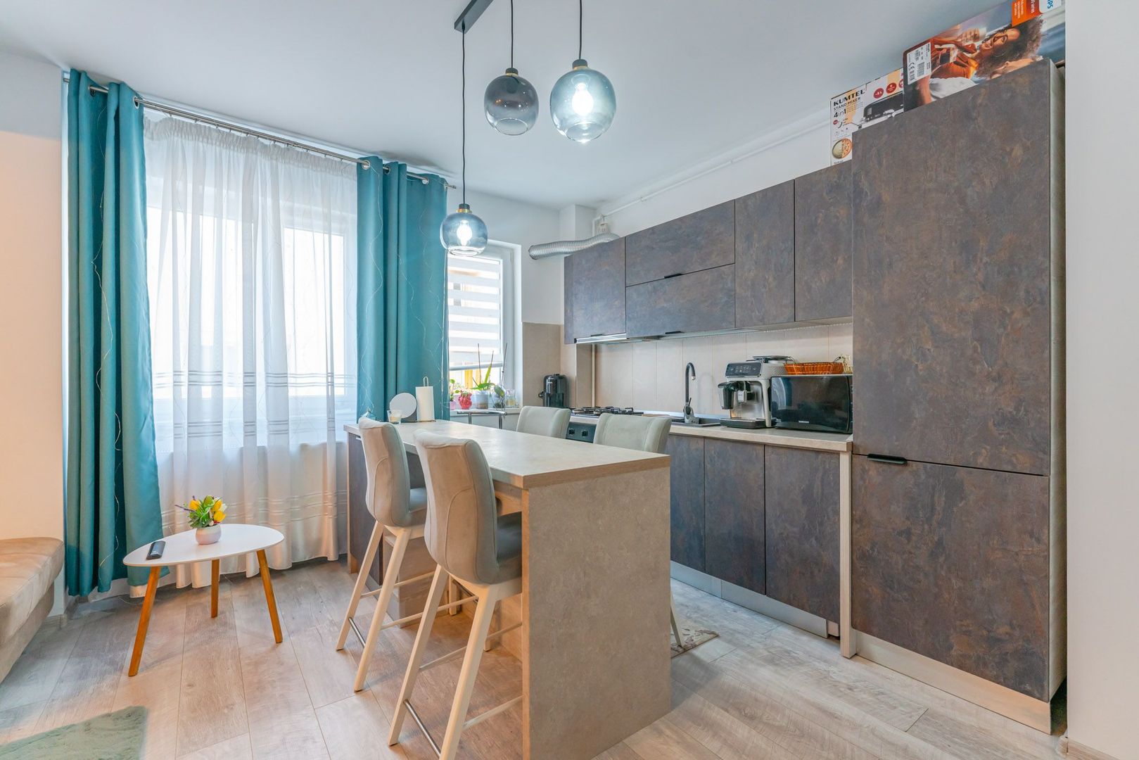 Studio mobilat și utilat, bloc 2020, etaj 3 – Terasă comuna amenajată - Poză 4