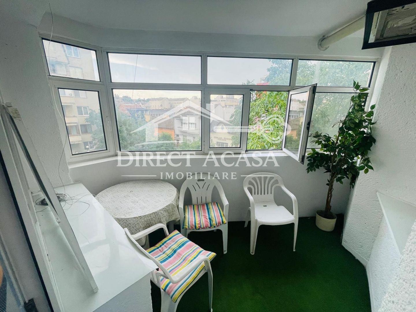 Apartament cu 3 camere de inchiriat-Central - Poză 7
