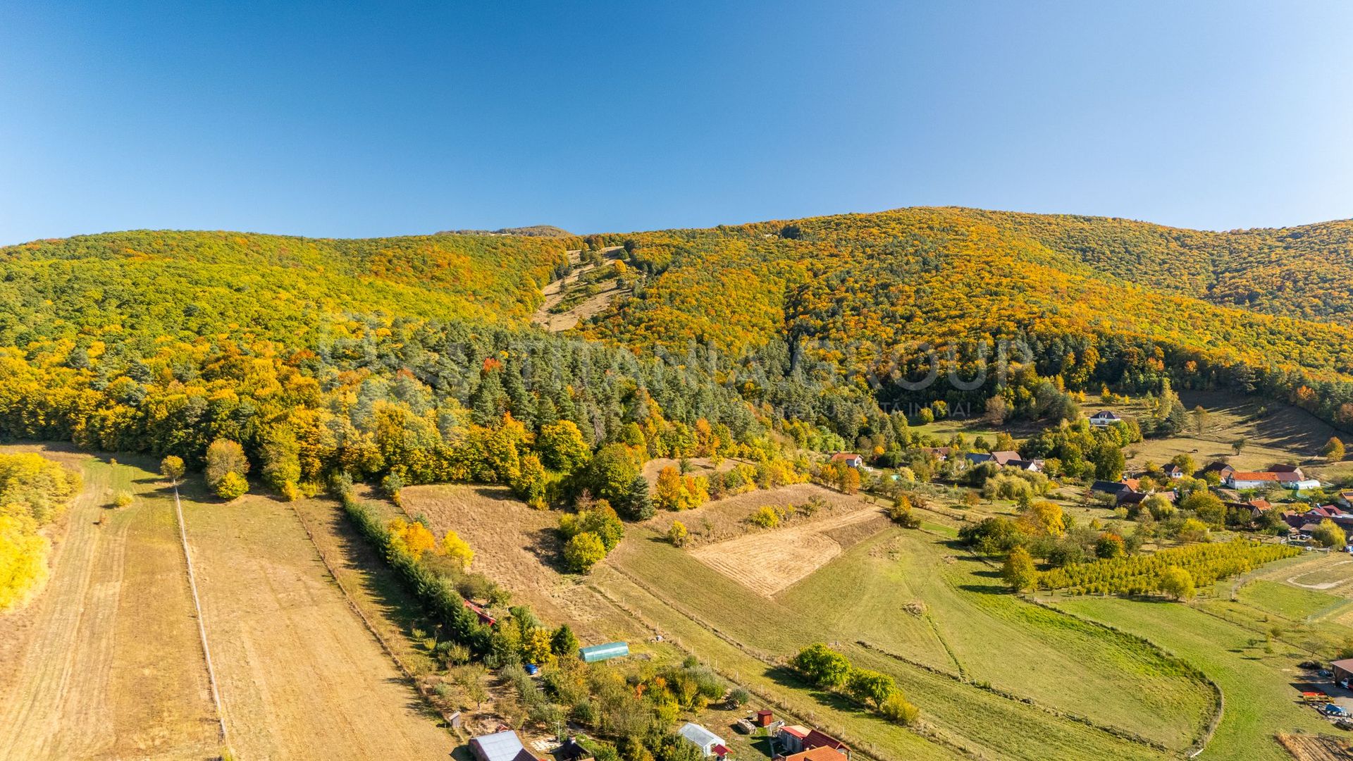 Vila 5 dormitoare | Pensiune | Proprietate versatilă în Marcus, Brașov - Poză 37
