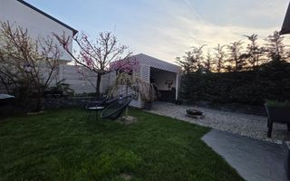 Casa 4 camere + curte 300 mp Tunari - Poză 25