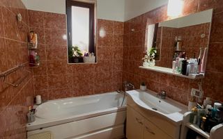 Giroc-Eso | 2 Camere | Etaj 1 | Mobilat si utilat | Loc de parcare - Poză 7