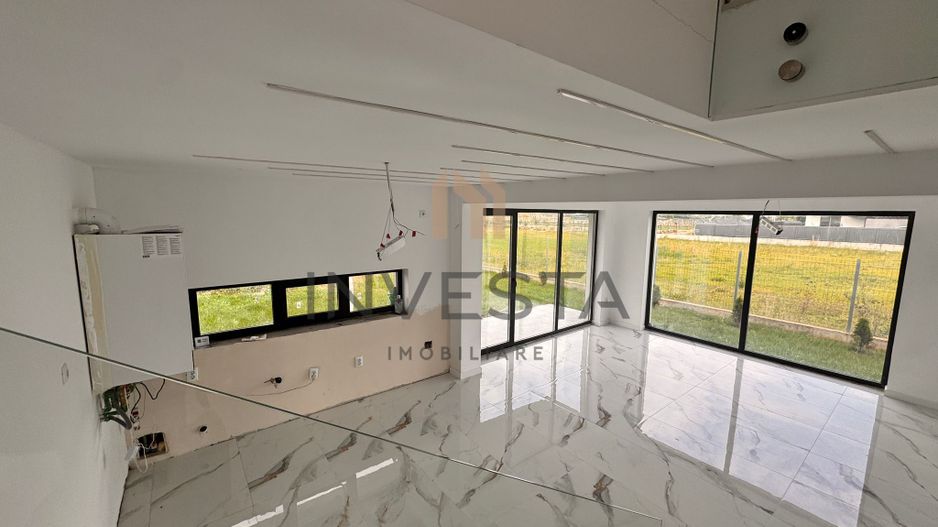 DE VANZARE CASA INDIVIDUALA FINISATA CU TEREN 425 MP FLORESTI - Poză 3