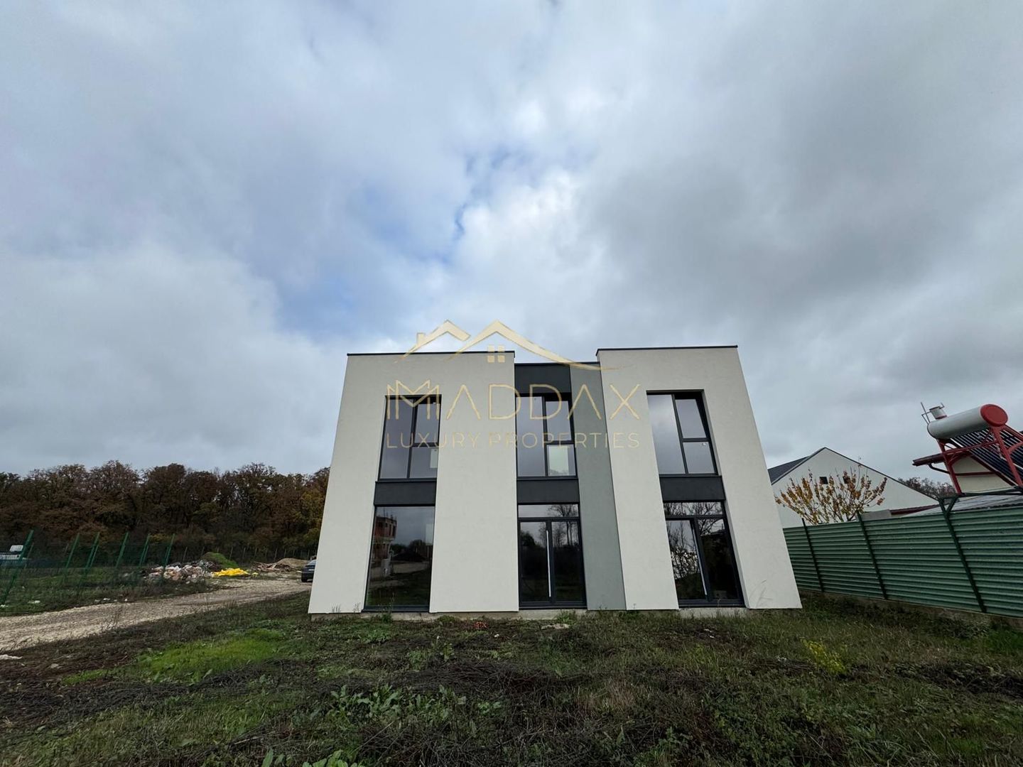 Vila balotesti - Poză 43