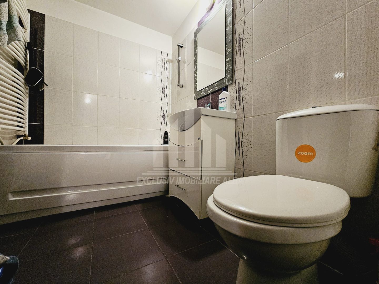 Apartament cu 3 camere decomandate, cartierul Industrial - Poză 7