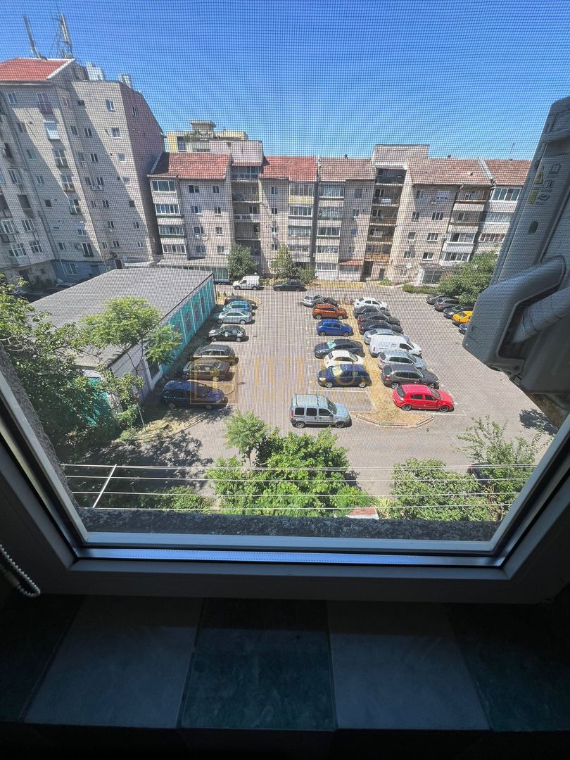 La 5 minute de Complex Studentesc, bucatarie inchisa, clima. - Poză 8