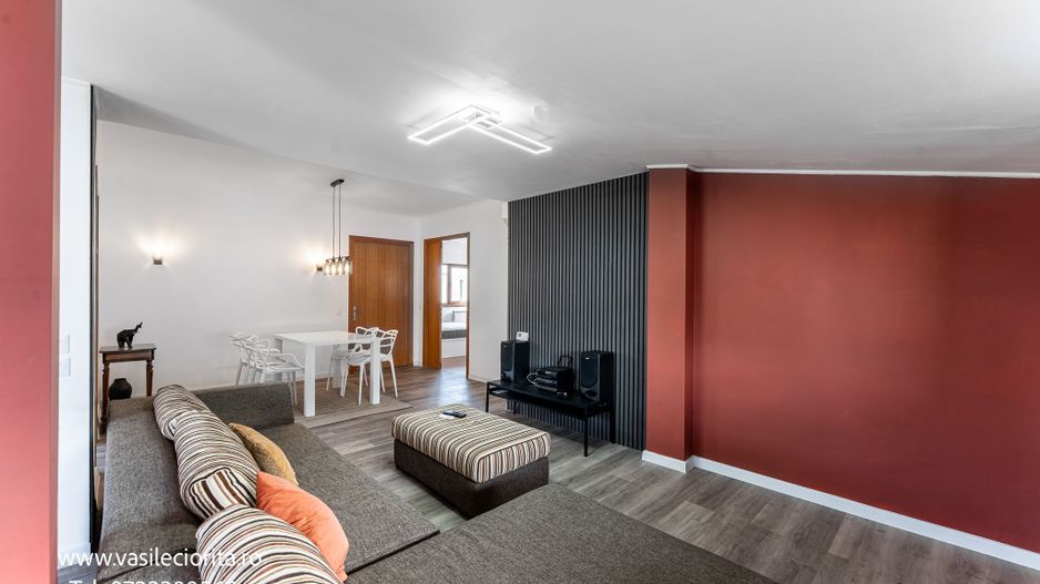 Apartament 3 camere str.Popa Nan,renovat 155000 eur - Poză 12