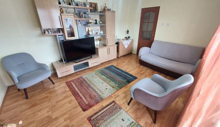 Apartament 3 camere semidecomandat | Orșova Central | 64 mp I Etaj 3