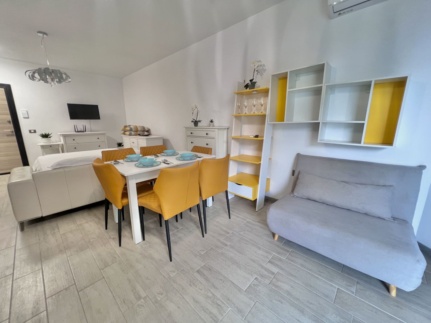 Apartament 2 camere cu vedere la mare – Alezzi Beach Resort, Mamaia - Poză 1
