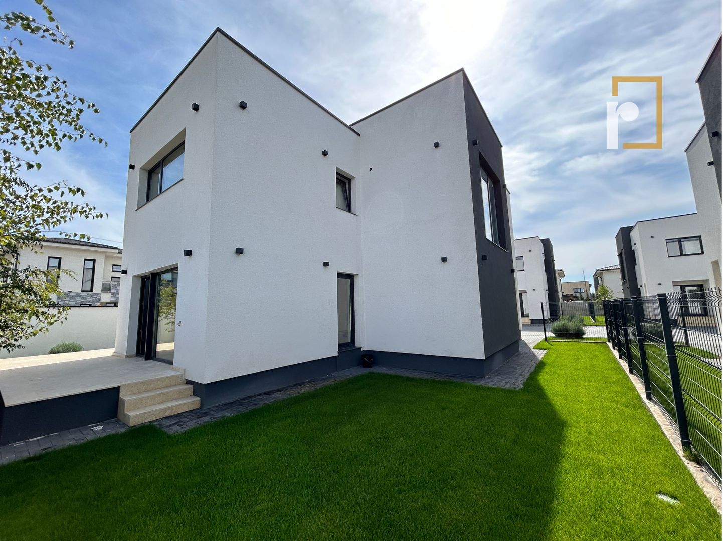 Vila individuala 4 camere | Tunari - Poză 3