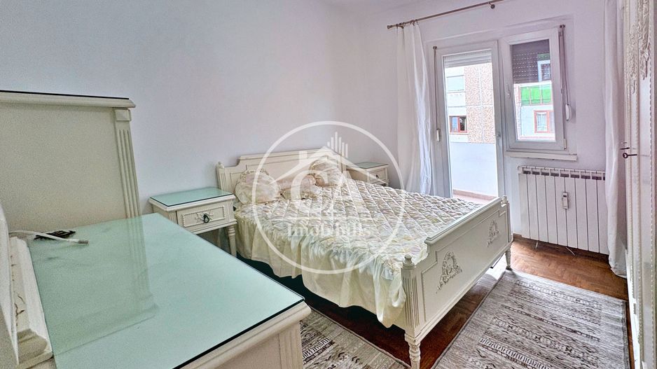 Apartament cu 3 camere în zona Decebal - Poză 1