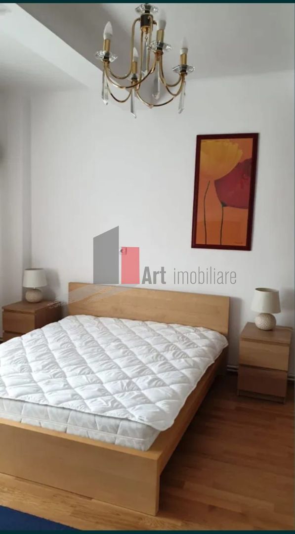 Vând apartament 3 camere în vilă, lângă Piața Victoriei - Poză 3