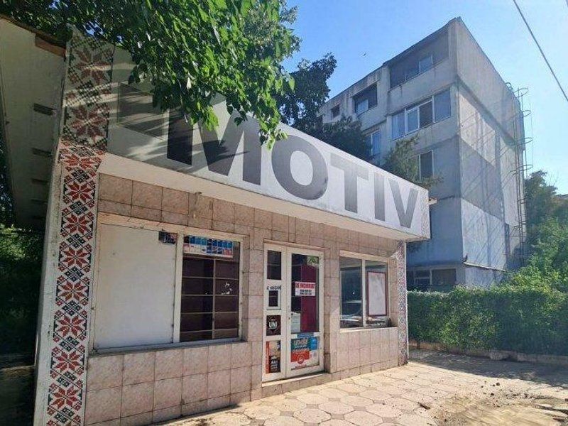 Spatiu comercial stradal - zona Micro 19, langa piata - Poză 3