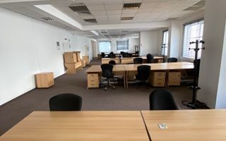 Cladire de  birouri - zona COMPLEX - Poză 19