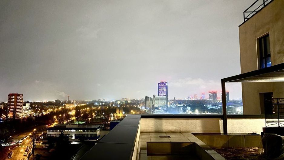 Apartament tip penthouse | 3 camere | Terasă generoasă - Poză 1