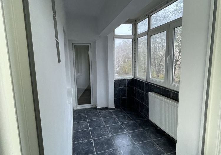 De vanzare apartament 3 camere Virtutii - Poză 8