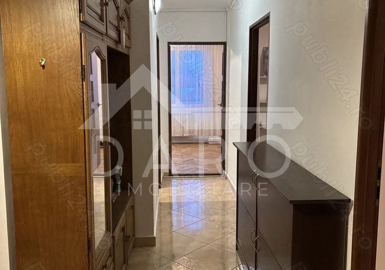 Apartament cu 3 camere în zonă centrală - Poză 8