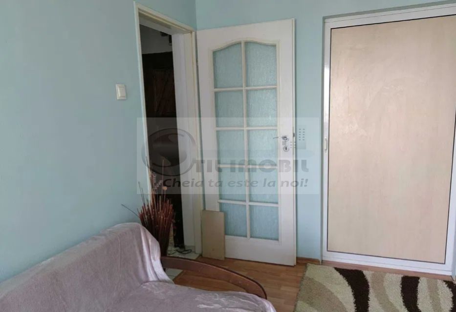 Apartament 2 camere - Zona Piața Nicolina - 400 Euro - Poză 2