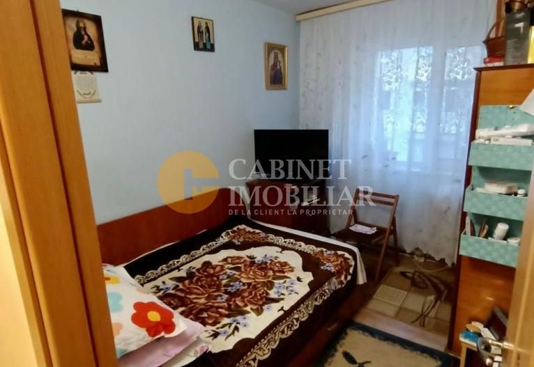 Etaj 1 zona Dacia 3 camere - Poză 4