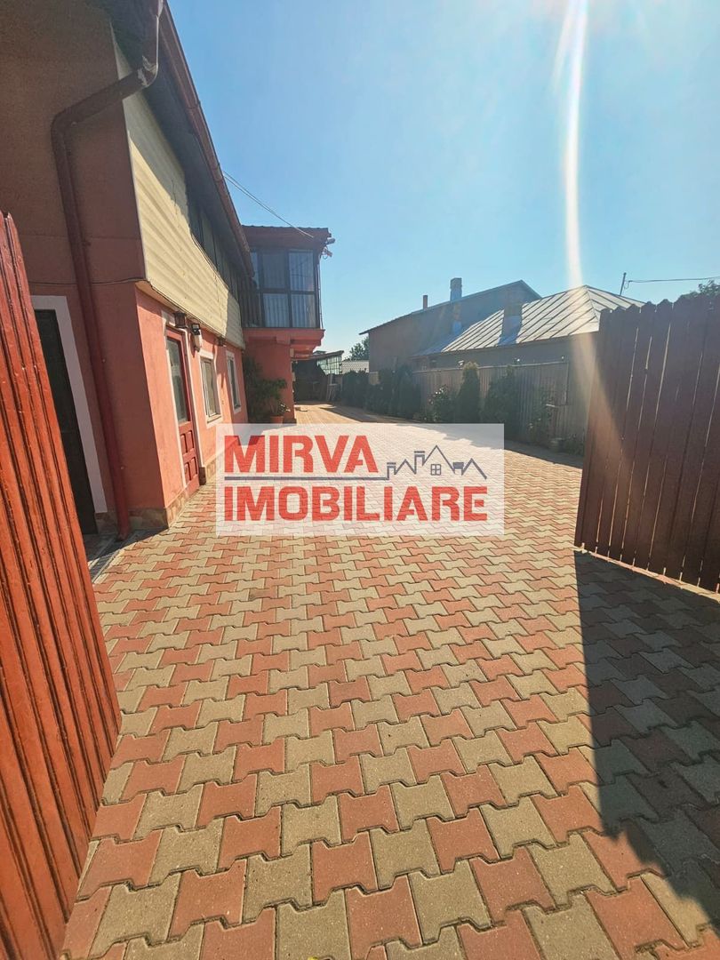 🏡 Casă spațioasă cu 9 camere în Strejnicu – pentru locuință, birouri - Poză 3