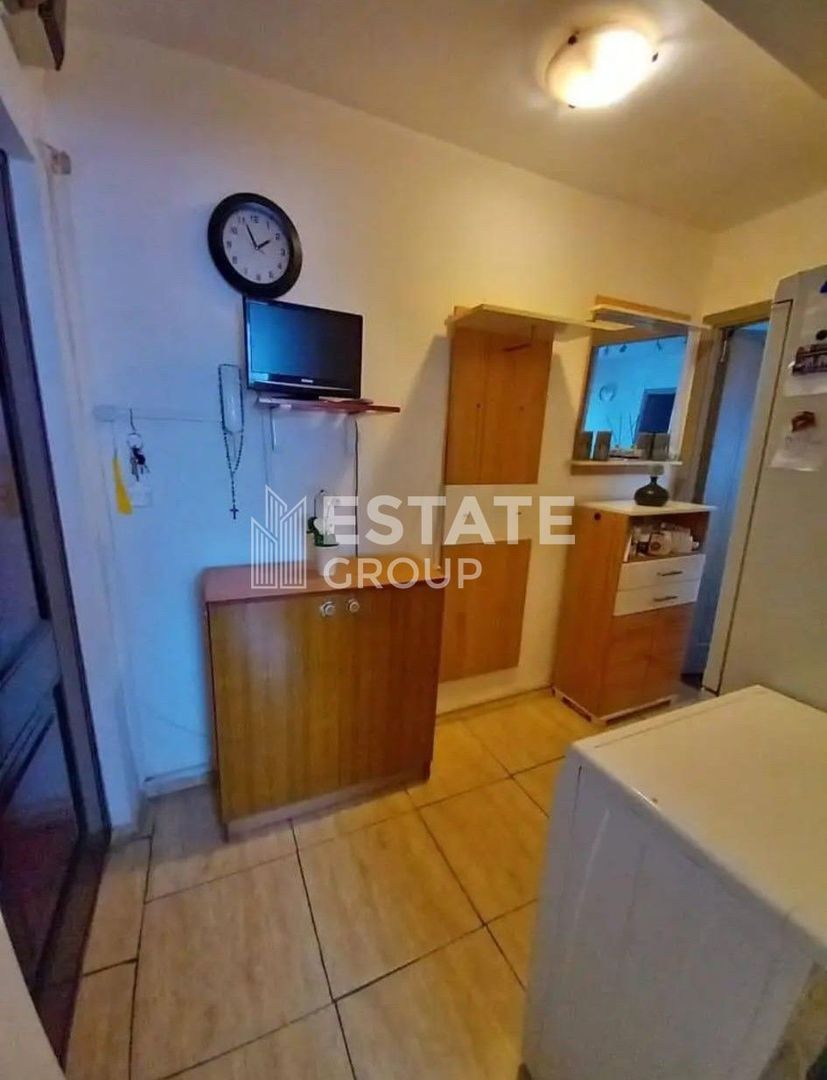 Apartament cu 3 camere in Zona girocului aproape de Spitalul Judetean - Poză 4