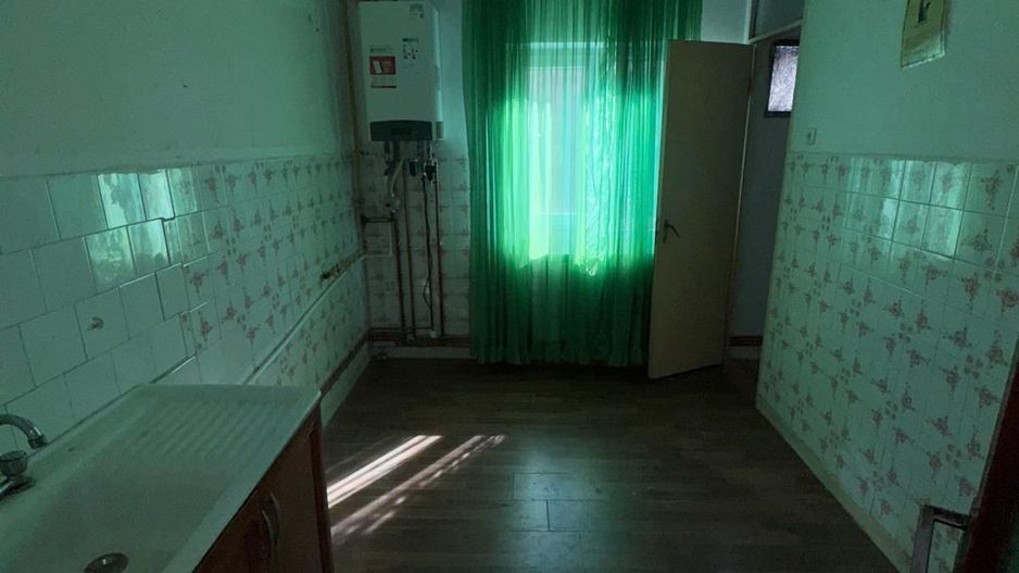 apartament 2 camere,zona Independentei ,et 2, gaz - Poză 2