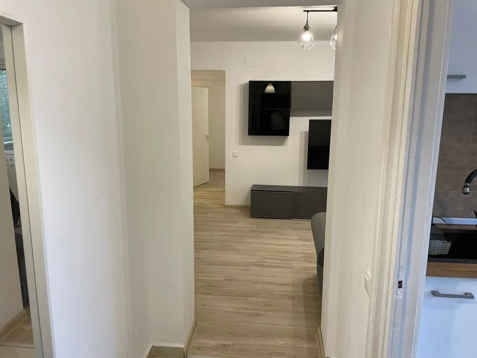 AP. 2 CAMERE CRANGASI, PET-FRIENDLY, MASINA SPALAT VASE, METROU 10 MIN - Poză 5